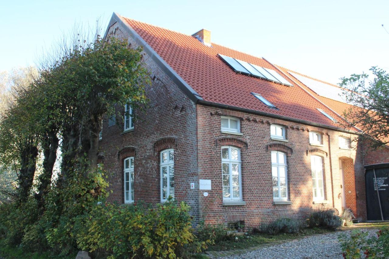Ferienhof Spiegelhaus Krummhörn Exterior foto