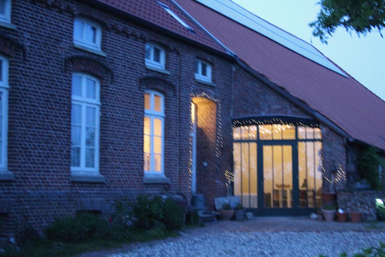 Ferienhof Spiegelhaus Krummhörn Exterior foto