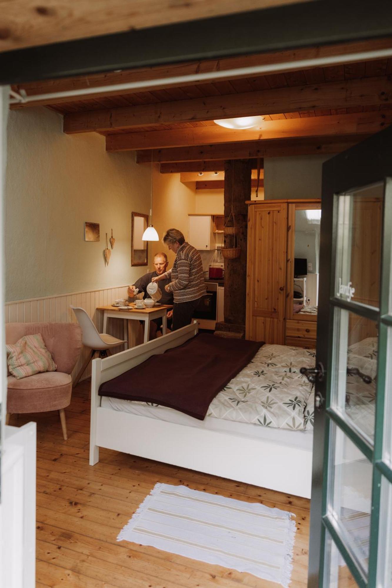 Ferienhof Spiegelhaus Krummhörn Zimmer foto