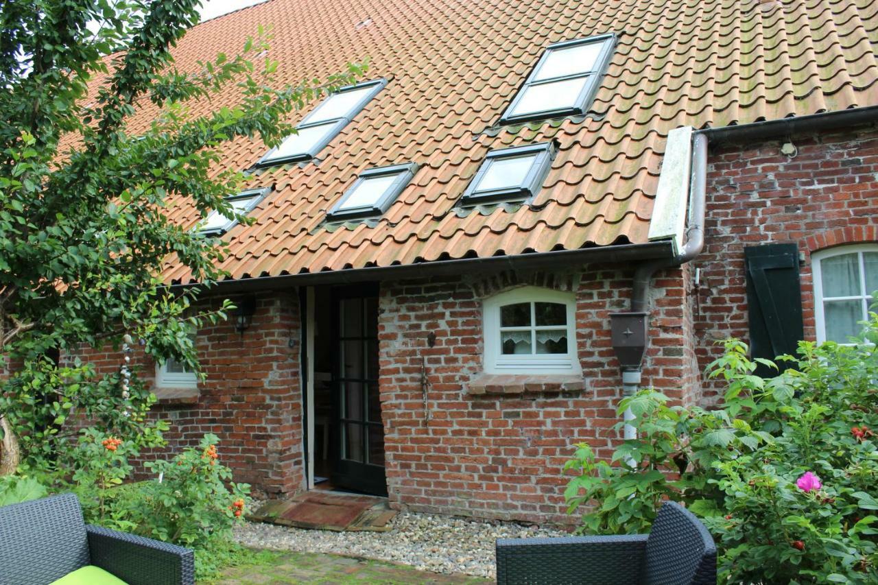 Ferienhof Spiegelhaus Krummhörn Exterior foto